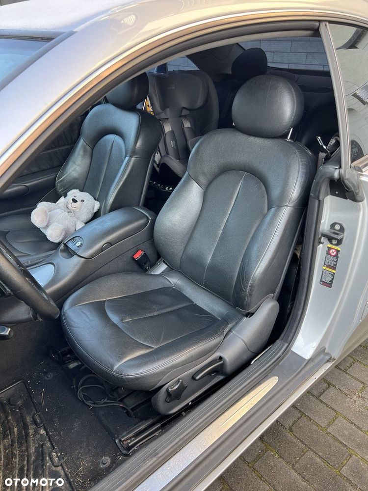 Mercedes-Benz CLK - 6