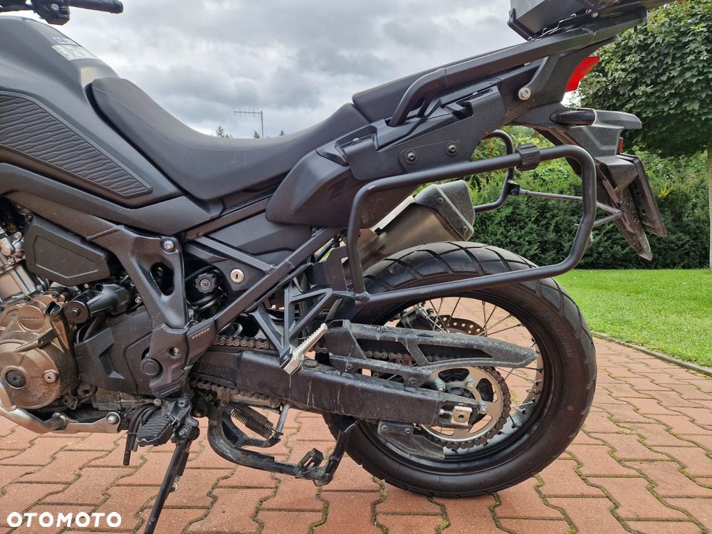 Honda CRF - 7