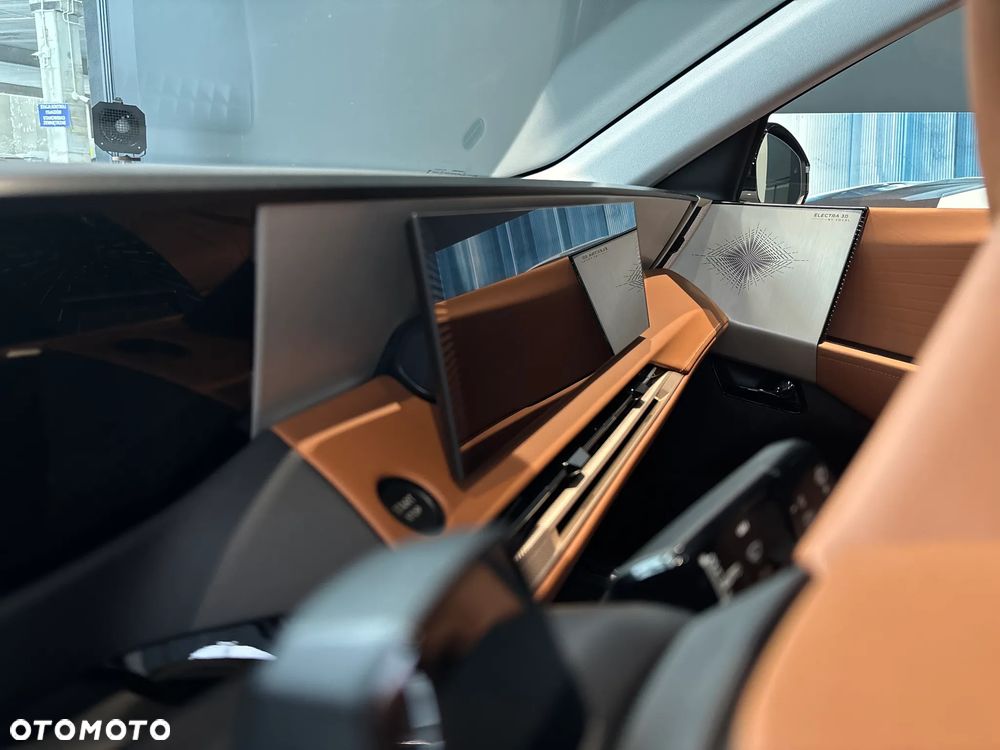 DS Automobiles N°8 - 25