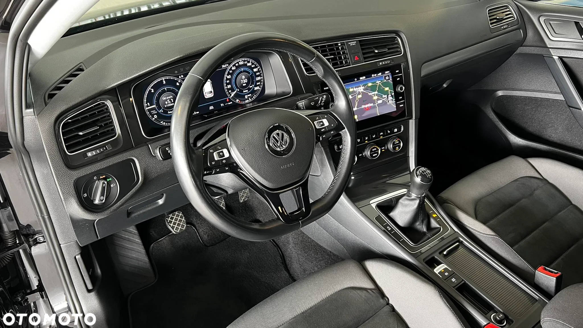 Volkswagen Golf VII 2.0 TDI BMT Comfortline - 4