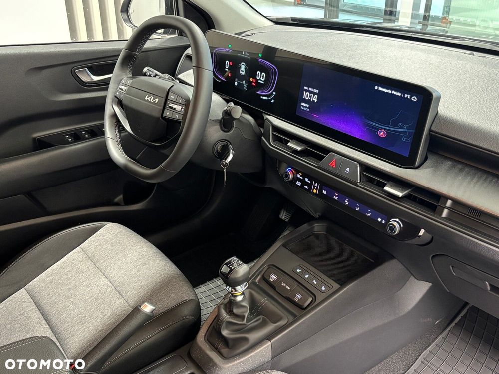 Kia Stonic - 24