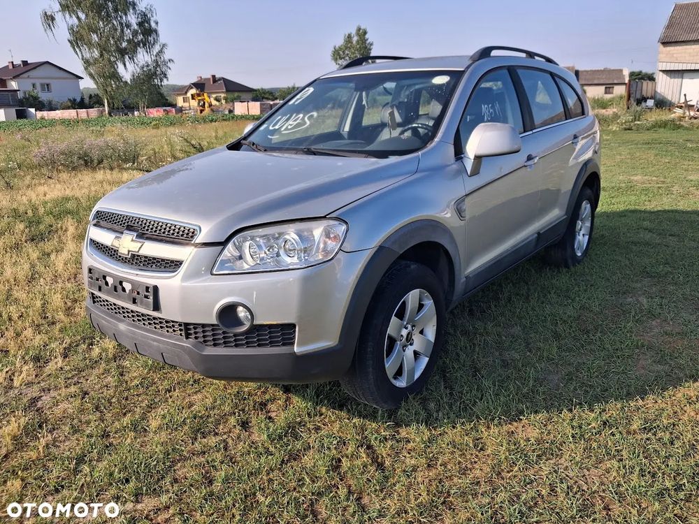 Chevrolet Captiva 2.0 4WD 5 Sitzer Automatik LT - 2