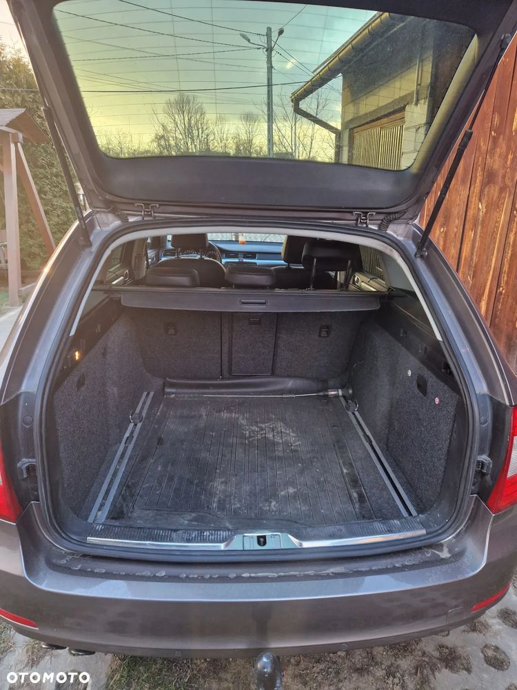 Skoda Superb 2.0 TDI Elegance - 4