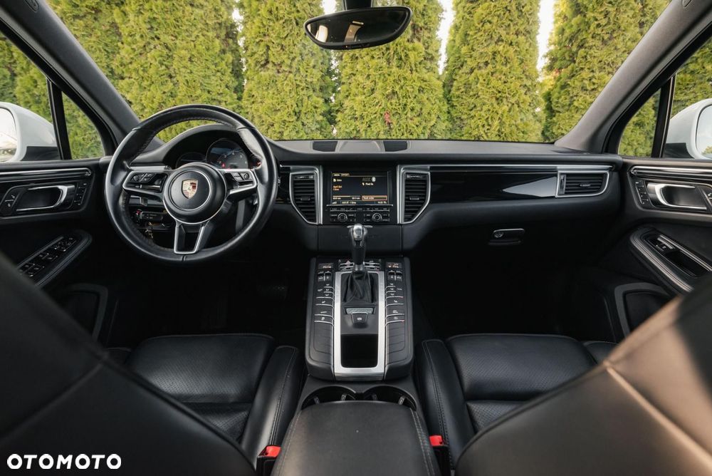 Porsche Macan S - 10