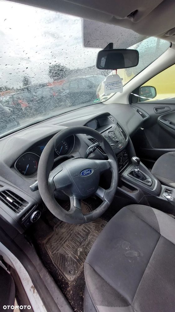 ford Focus MK3 2013 r. fotel drzwi szyby silnik rozrusznik alternator skrzynia ćwiartka szyba drzwi1,6 d - 11