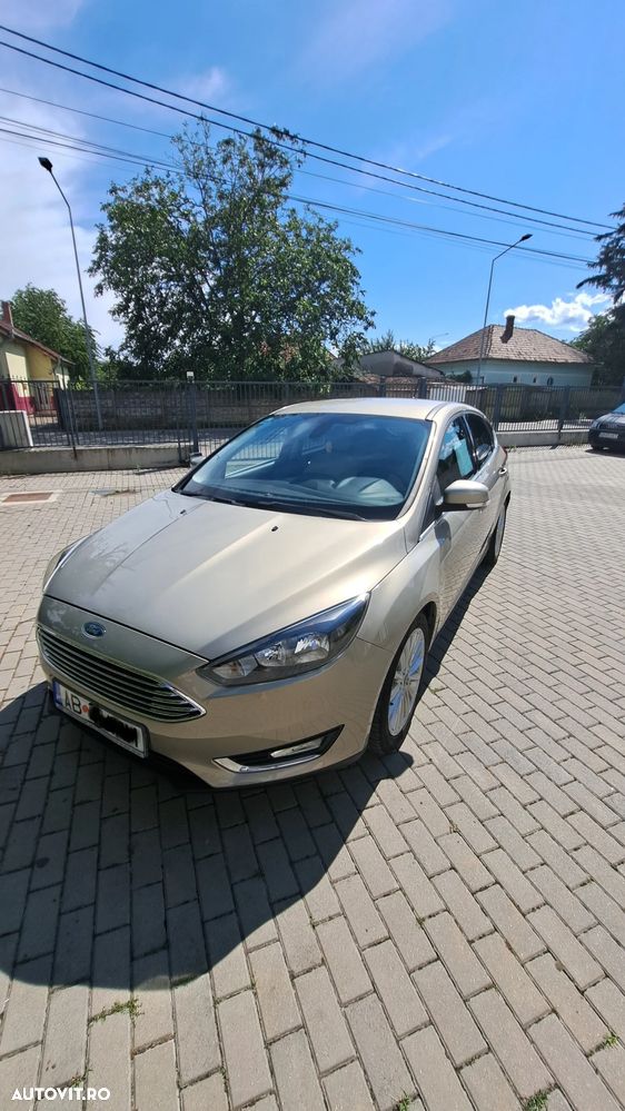 Ford Focus 1.0 EcoBoost Titanium - 9