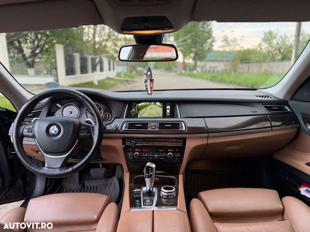 BMW Seria 7 730d xDrive - 7
