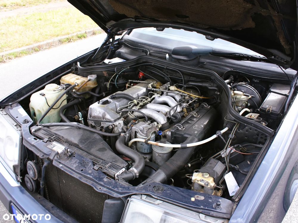 Mercedes-Benz W124 (1984-1993) - 14