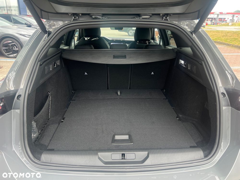 Peugeot 308 1.5 BlueHDi GT Exclusive S&S EAT8 - 18