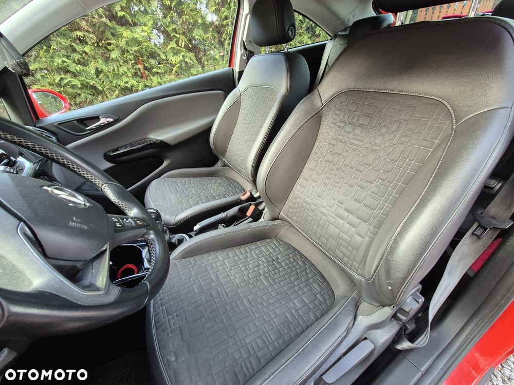 Opel Corsa 1.4 T Cosmo S&S - 22