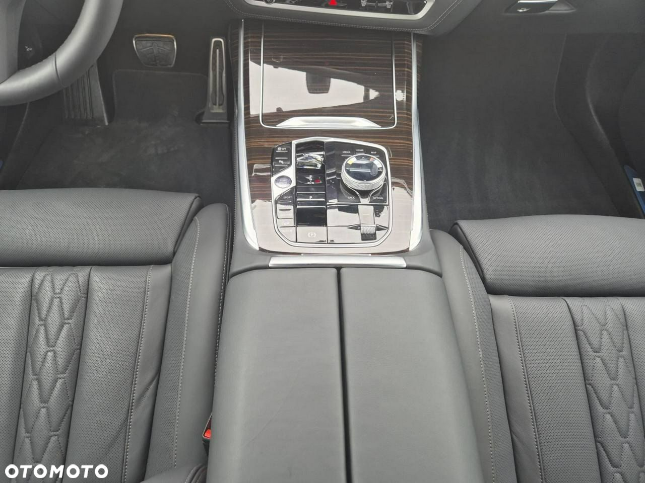 BMW X7 - 11