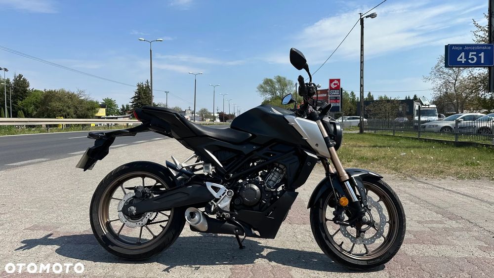 Honda CB - 12