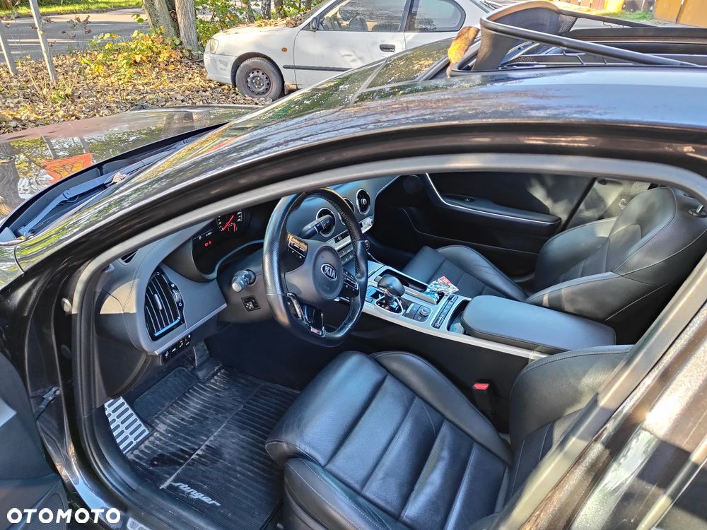 Kia Stinger 2.0 T-GDI GT Line - 4