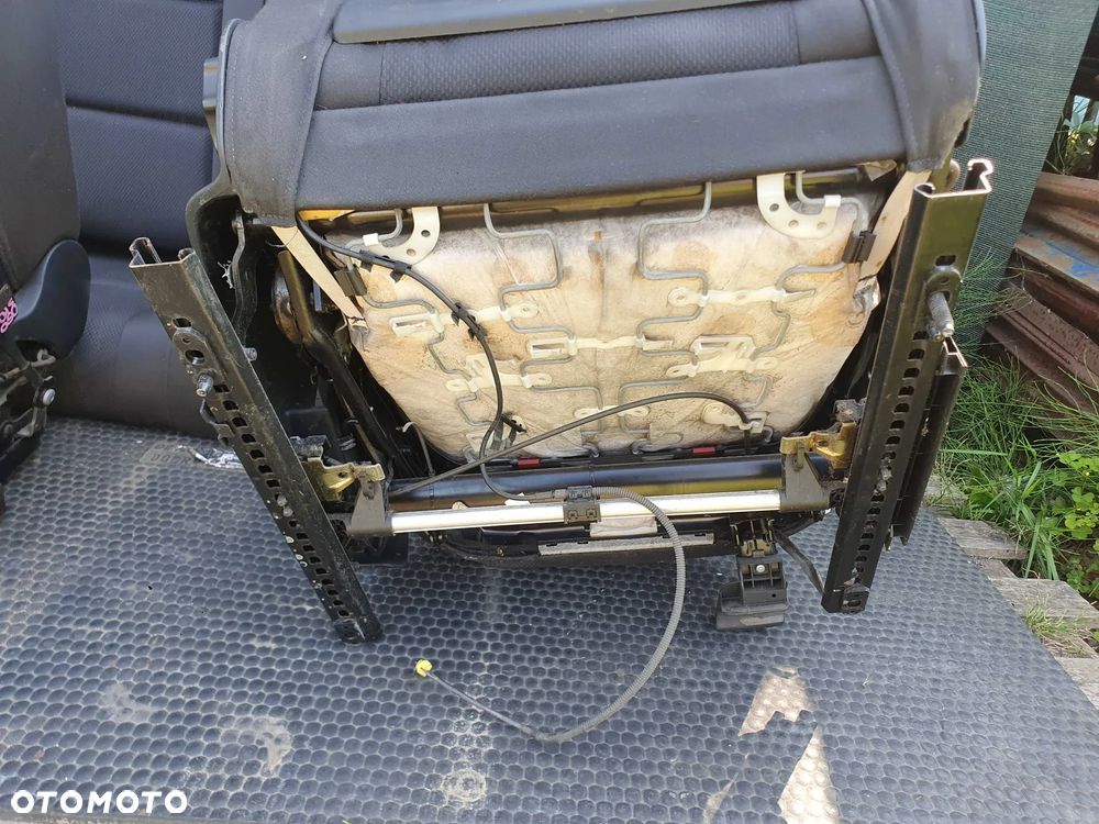 Fotele Fotel Kanapa Nieskladana Welur Czarne Soul Podlokietnik Audi A4 B6 Sedan Komplet - 17