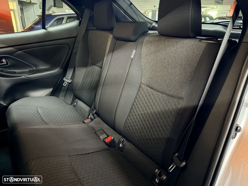 Toyota Yaris Cross 1.5 HDF Premier Edition - 8