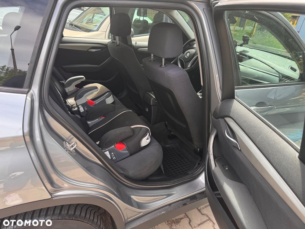 BMW X1 xDrive20d - 15