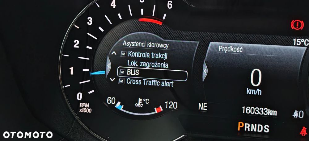 Ford Mondeo 2.0 EcoBlue Titanium - 24