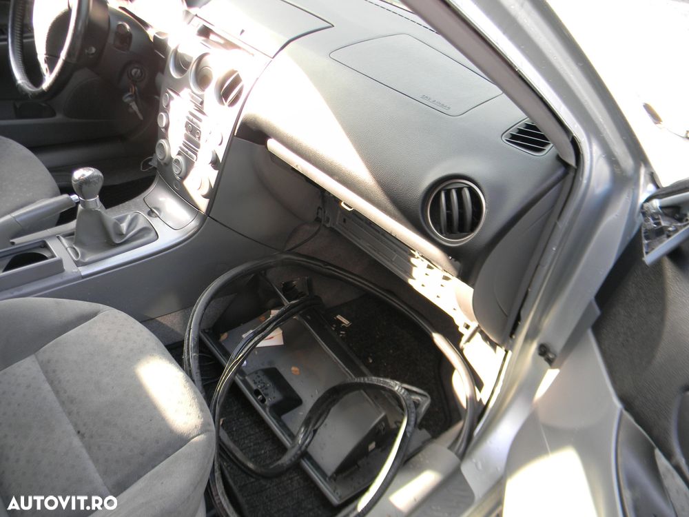 Dezmembrari  Mazda 6 (GG)  2002  > 2008 1.8 Benzina - 17