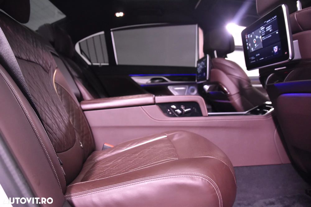 BMW Seria 7 740Ld xDrive MHEV - 13