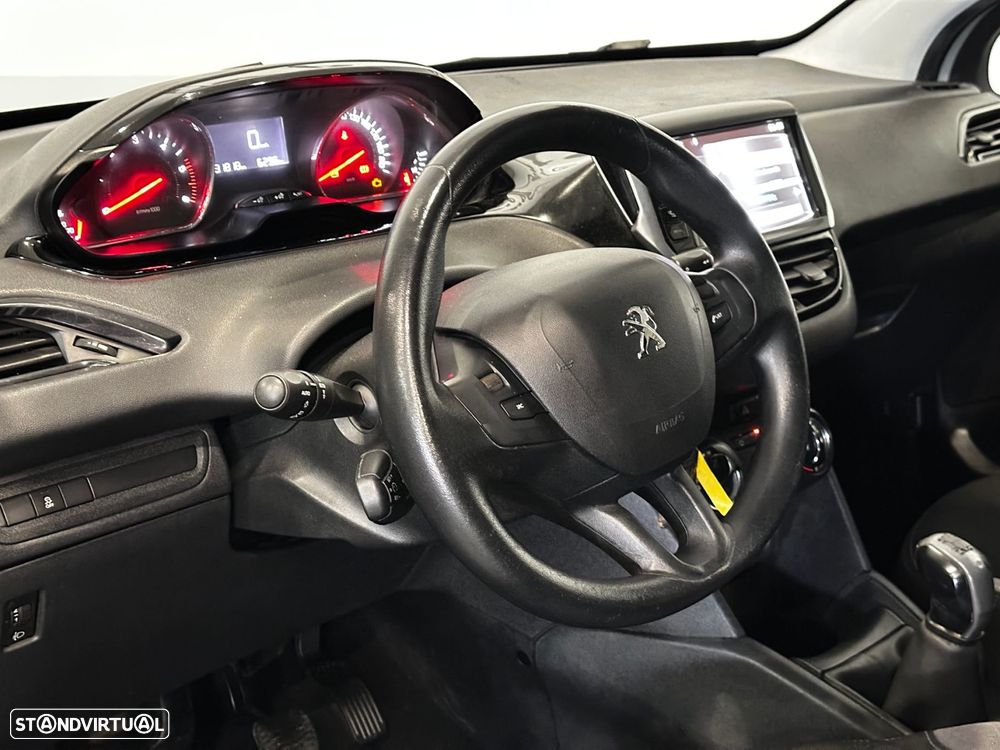 Peugeot 208 1.4 HDi - 14