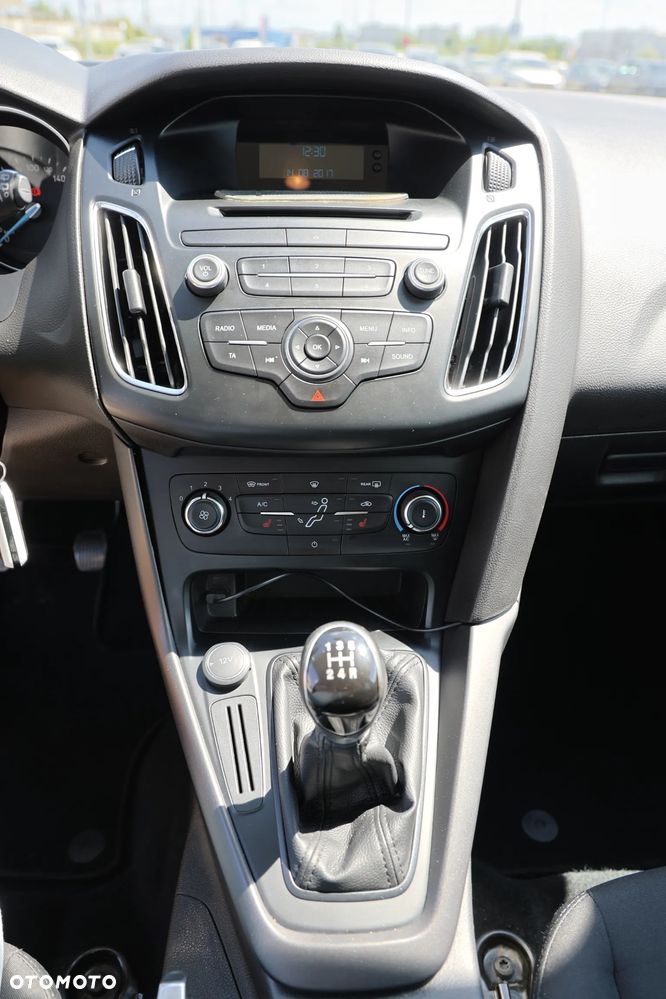 Ford Focus 1.6 TI-VCT Trend - 12