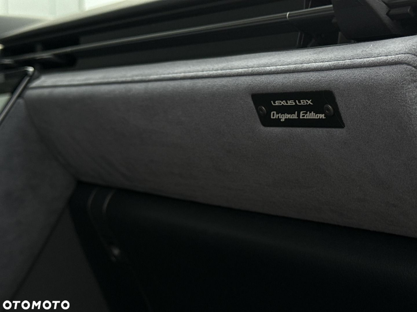 Lexus LBX 1.5 Hybrid Original Edition AWD - 23