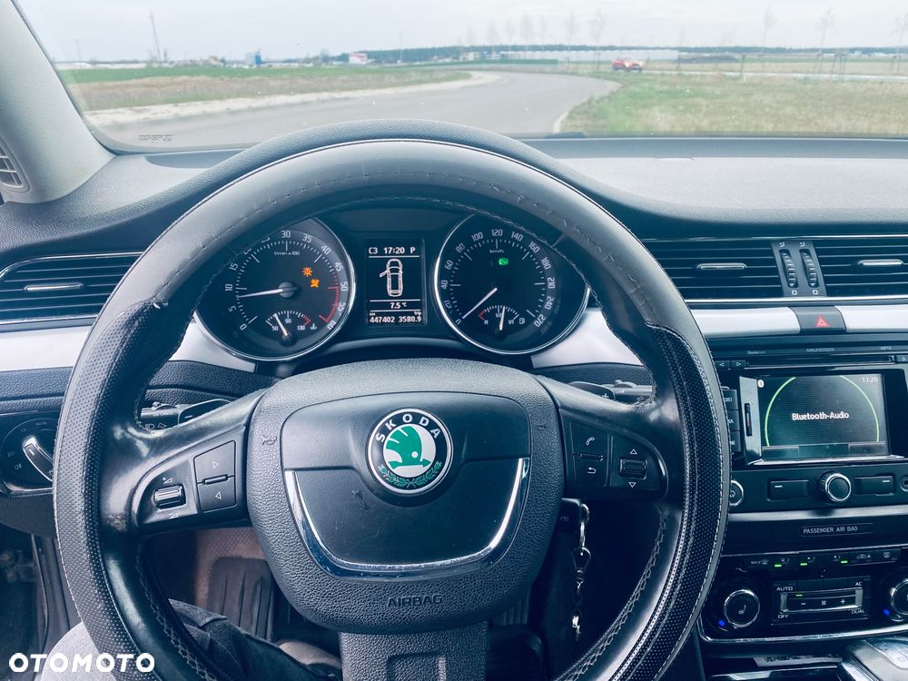 Skoda Superb 2.0 TDI PD DSG Comfort - 7