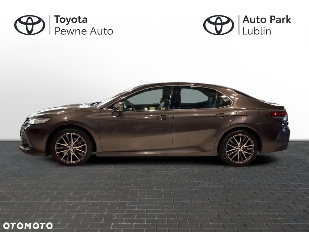 Toyota Camry - 2