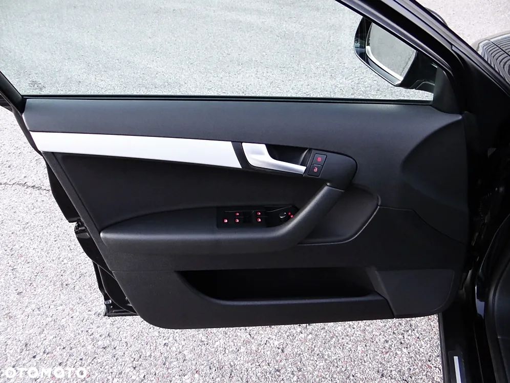 Audi A3 Sportback 1.8 TFSI quattro Ambiente - 22