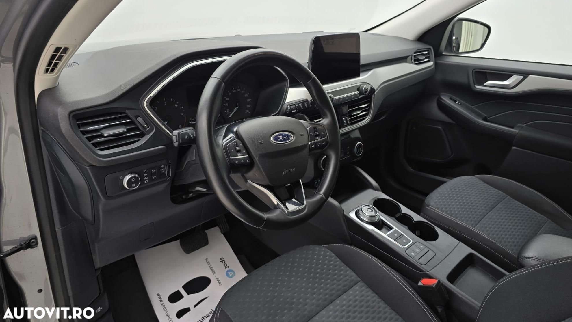 Ford Kuga 1.5 EcoBlue A8 FWD Trend - 13