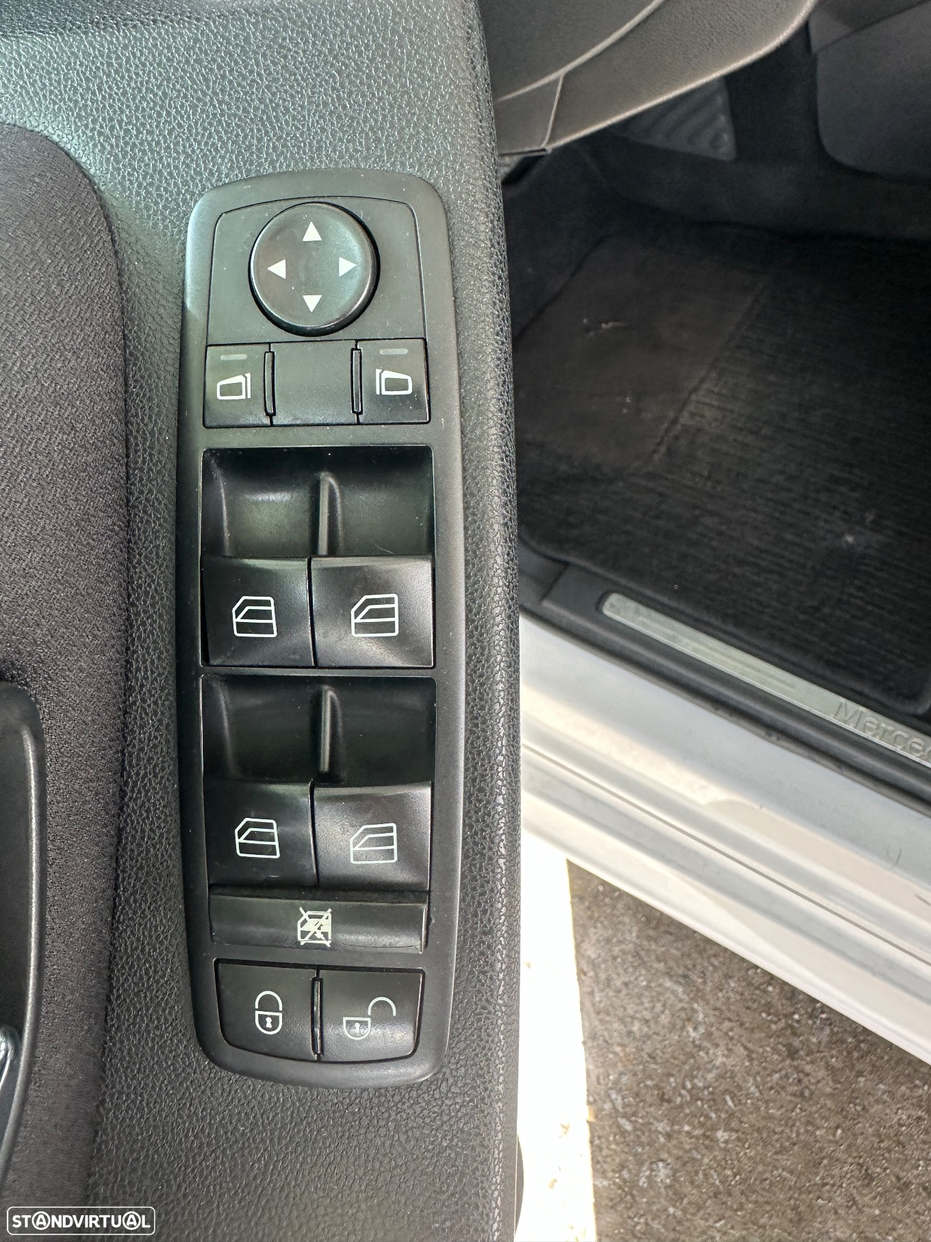 Mercedes-Benz B 180 CDi Autotronic - 24