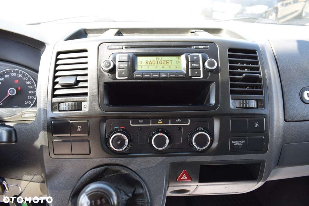Volkswagen Transporter T5 - 23