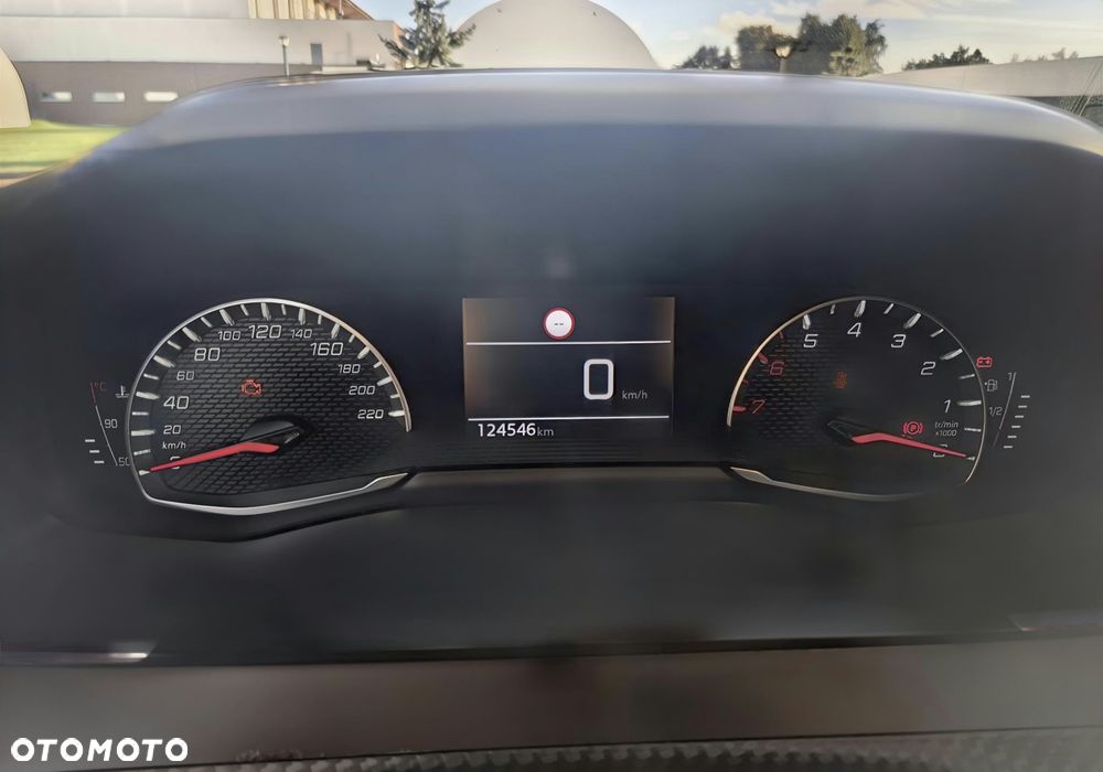 Peugeot 2008 1.5 BlueHDi Active S&S - 9