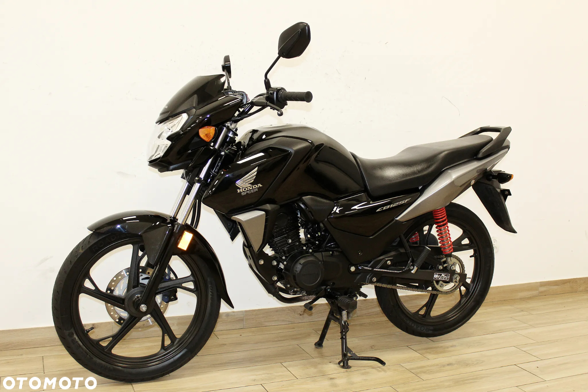 Honda CBF - 8
