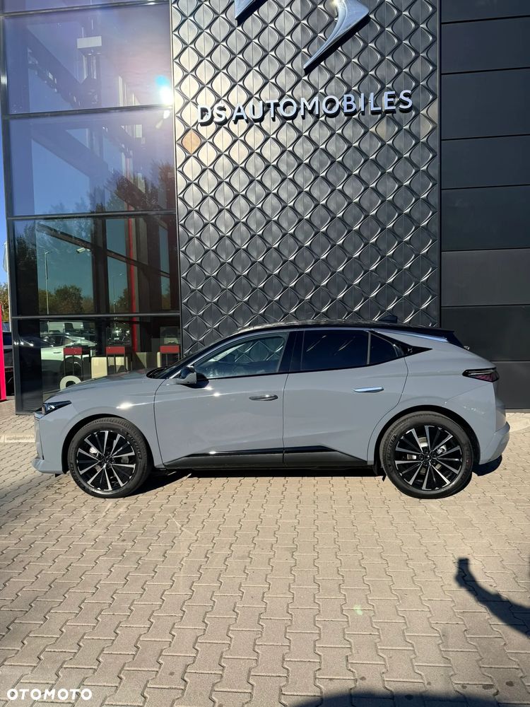 DS Automobiles N°4 E-Tense 58.3kWh Étoile Alcantara - 5