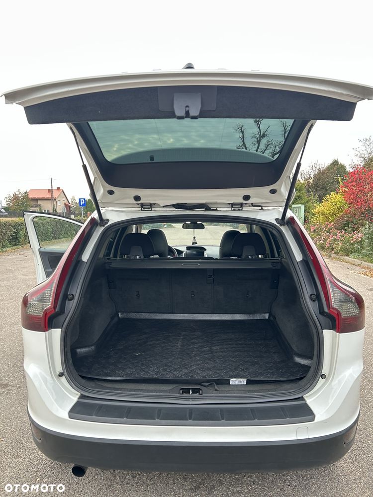 Volvo XC 60 - 6