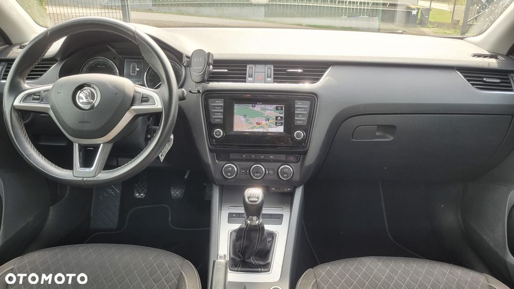 Skoda Octavia 1.4 TSI Edition - 9