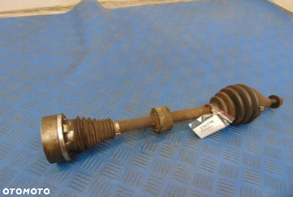 VOLKSWAGEN PASSAT B5 1.9D PÓŁOŚ LEWA - 4