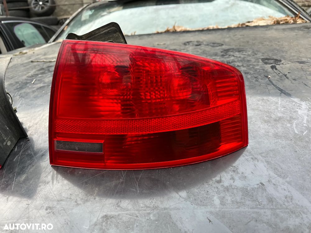 Stop stanga/Stop dreapta spate aripa Audi A4 B7 sedan complet cu soclu - 2