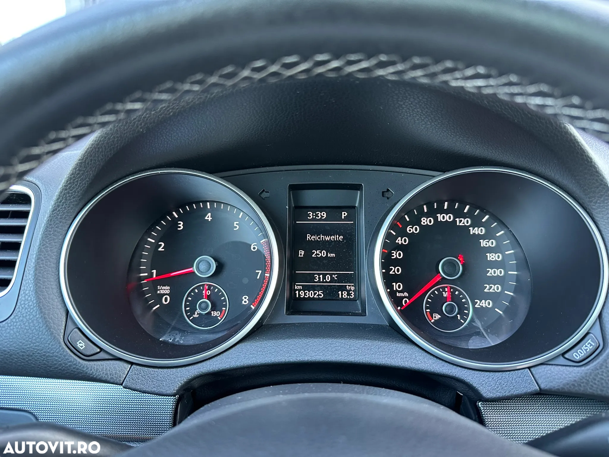 Volkswagen Golf 1.2 TSI DSG Style - 30