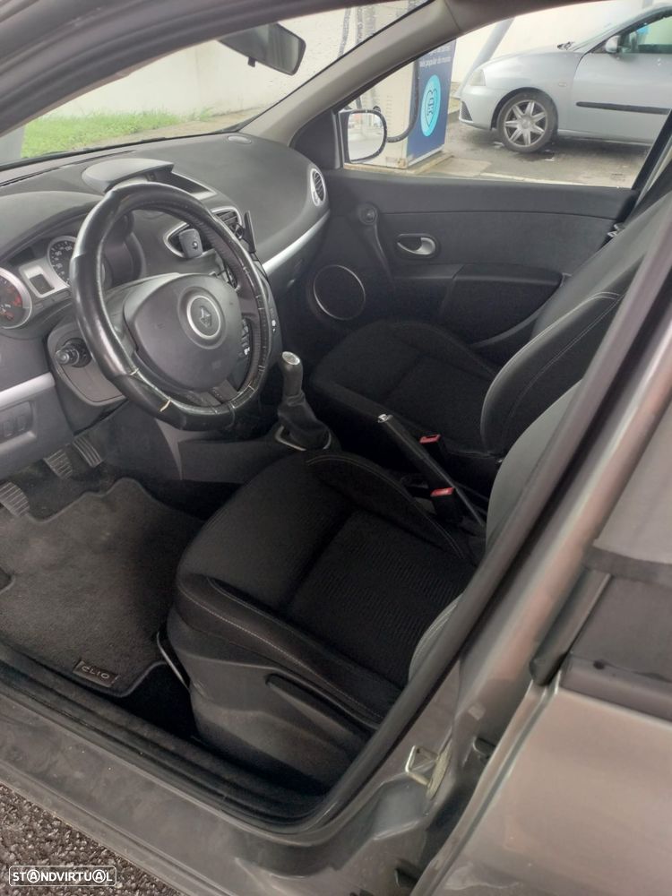Renault Clio - 5