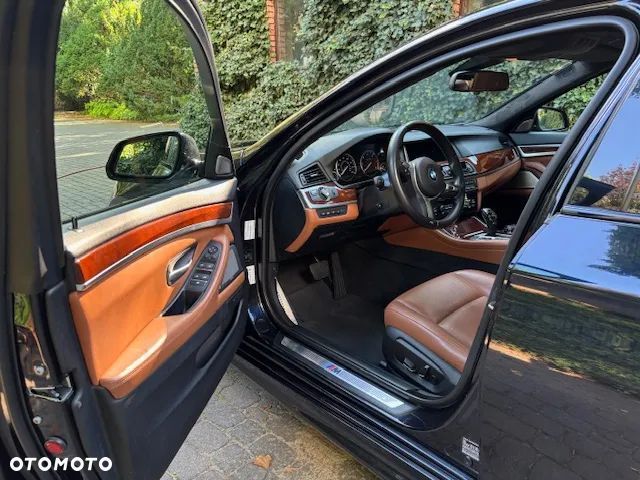 BMW Seria 5 535d xDrive - 12