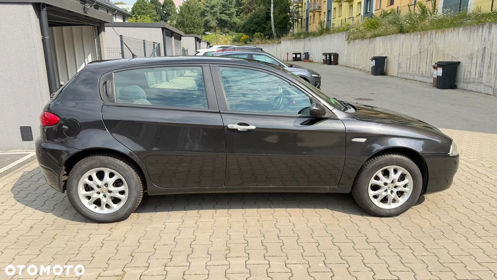 Alfa Romeo 147 - 6