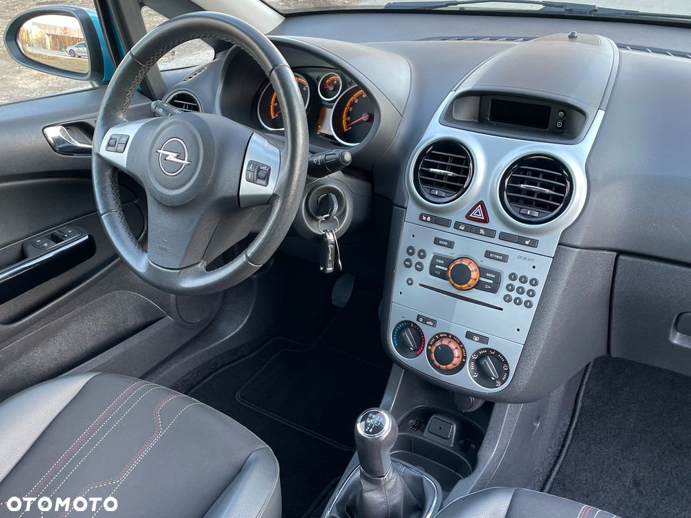 Opel Corsa 1.4 16V 150 Jahre - 13