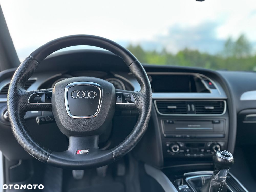 Audi A4 Avant - 28