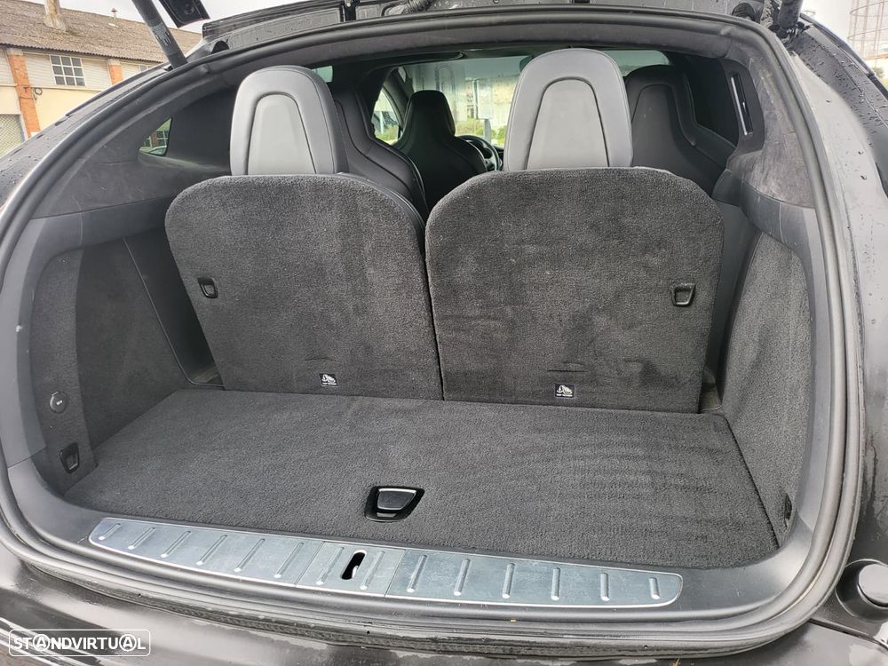 Tesla Model X 100D - 15