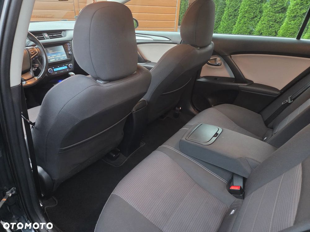 Toyota Avensis 2.0 Premium MS - 18