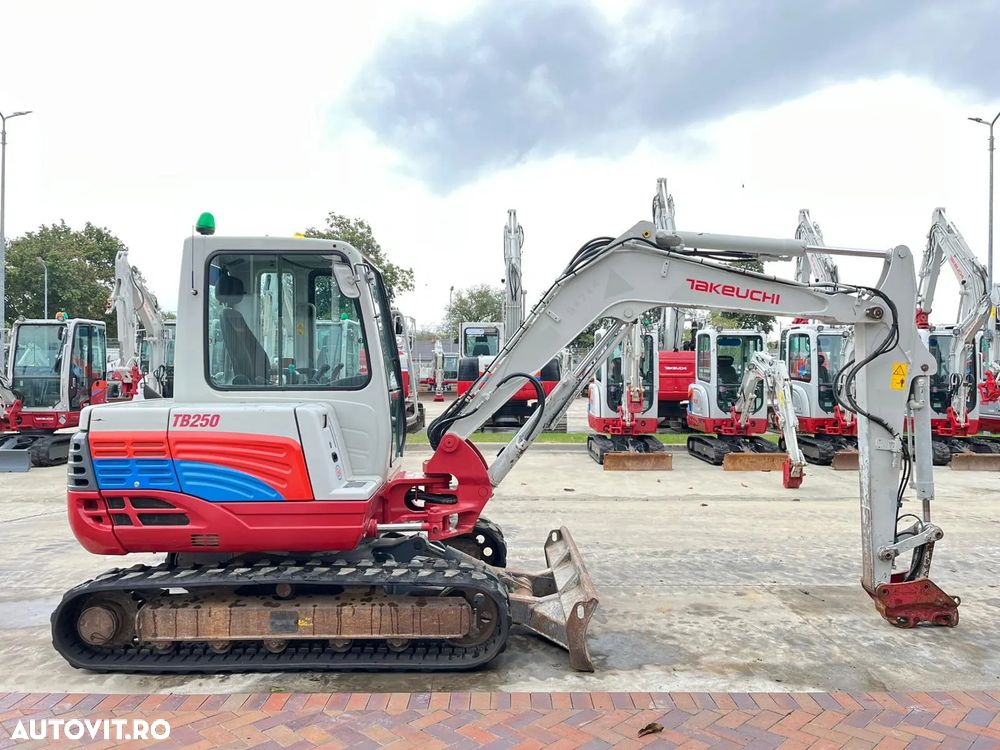 Takeuchi TB 250 - 2