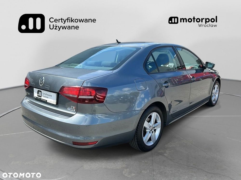 Volkswagen Jetta 1.4 TSI BMT Comfortline - 14