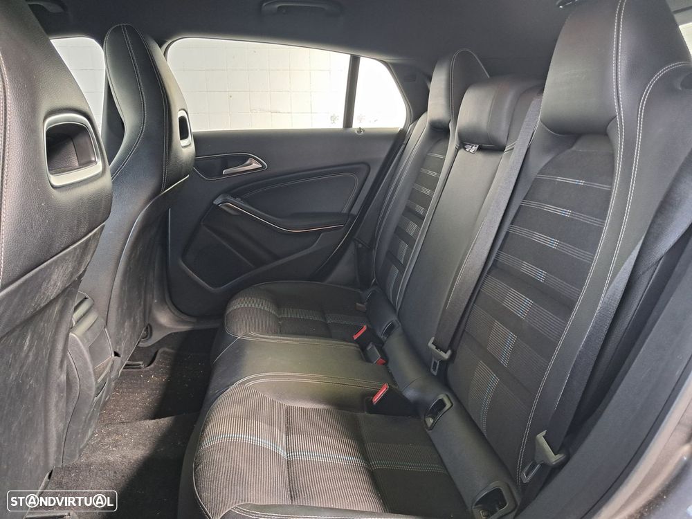 Mercedes-Benz CLA 180 d Shooting Brake - 10